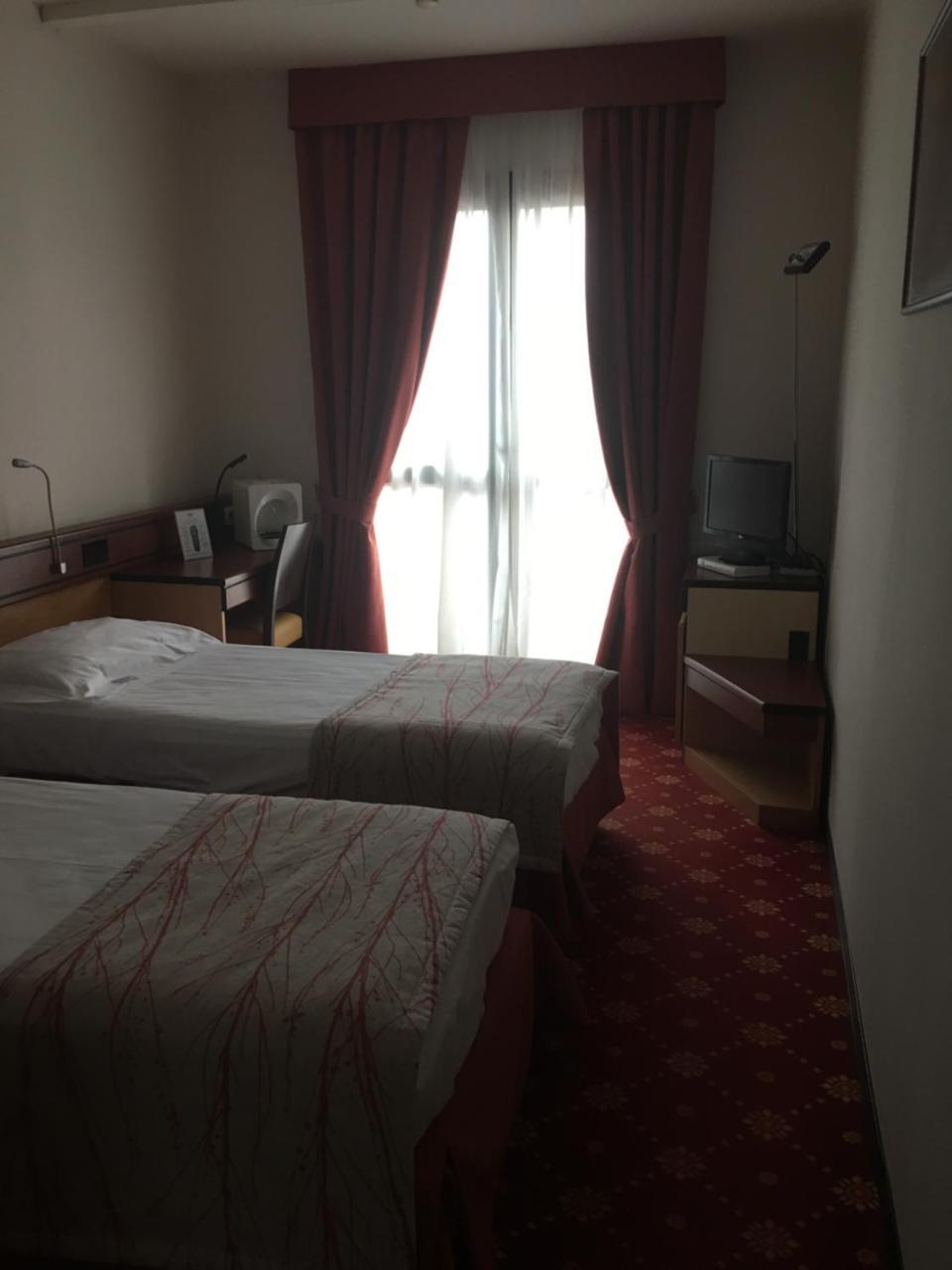 Ch Hotel Giada Inn Arese Extérieur photo